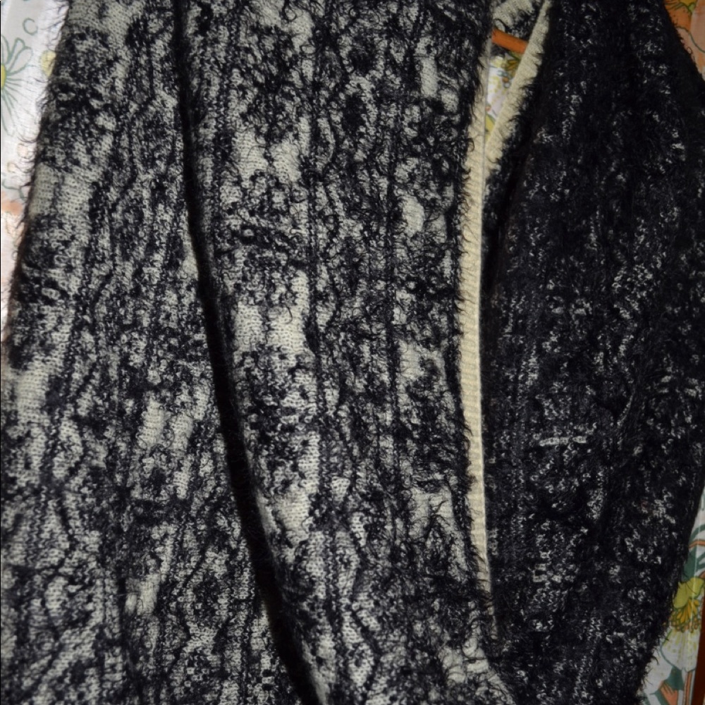 infinity scarf - Picture 2 of 2